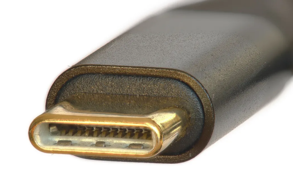ЕС обяжет блоки питания для электроники иметь съемный USB-C